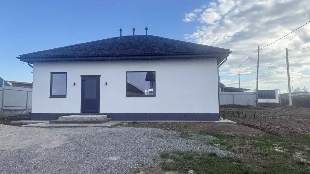 Дом в Свердловская область, Сысертский муниципальный округ, пос. ... - Фото 1