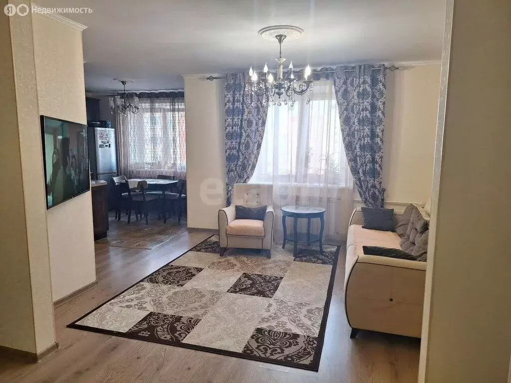 3-комнатная квартира: Ярославль, улица Бабича, 10/22 (74 м) - Фото 1