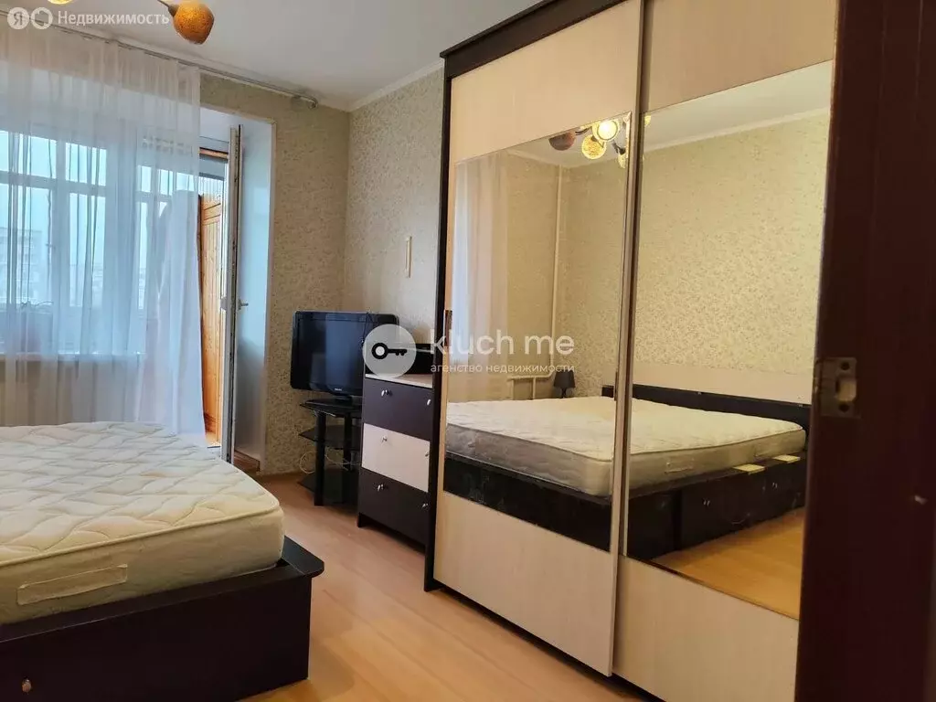 3-комнатная квартира: Казань, улица Рихарда Зорге, 48 (63 м) - Фото 1