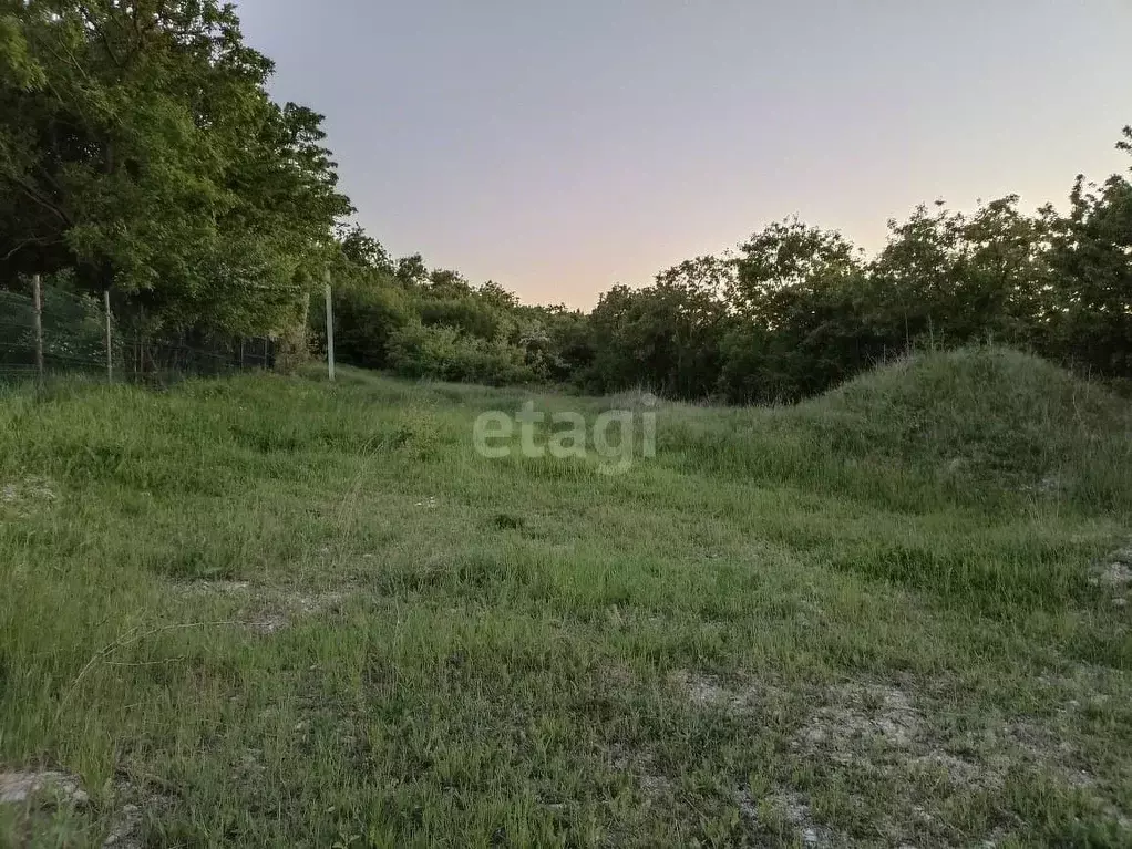 Участок в Краснодарский край, Новороссийск с. Цемдолина, ул. ... - Фото 0