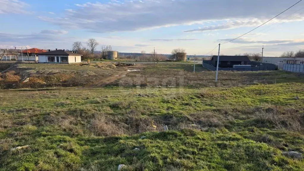 Участок в Крым, Симферопольский район, с. Мирное  (6.0 сот.) - Фото 1