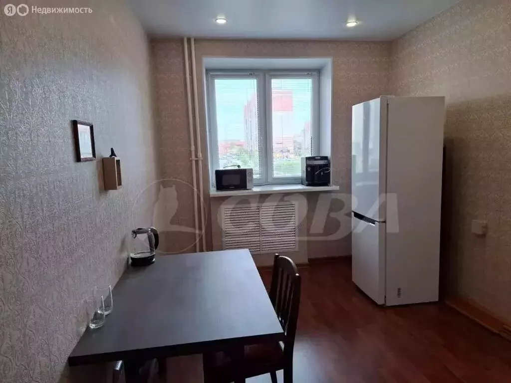 1-комнатная квартира: Тюмень, Верхнетарманская улица, 5 (36 м) - Фото 0