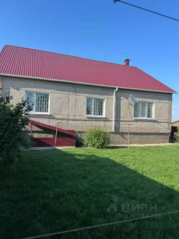 Дом в Крым, Сакский район, с. Фрунзе ул. Цветочная, 9 (180 м) - Фото 1