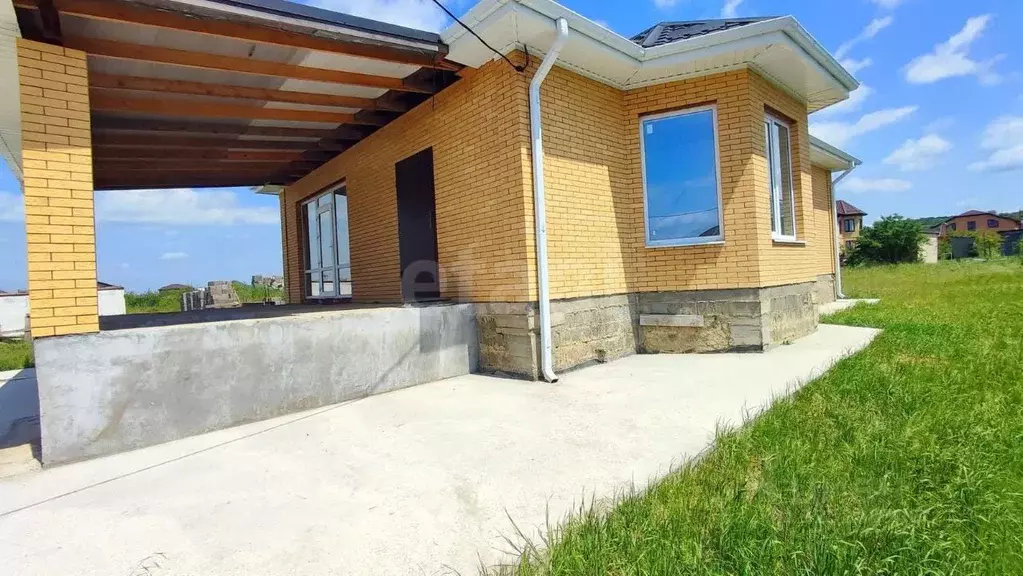 Дом в Адыгея, Майкоп Российская ул. (120 м) - Фото 1