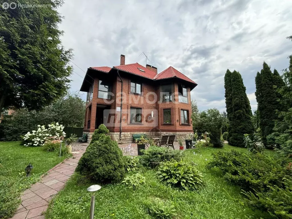 Дом в посёлок городского типа Нахабино, улица 40 лет Октября, 21 (325 ... - Фото 1