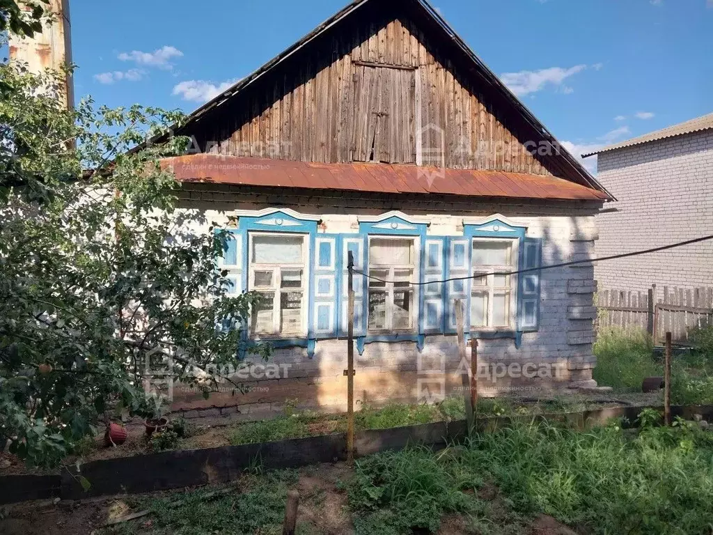 Дом в Волгоградская область, Волгоград Кременская ул. (64 м) - Фото 0