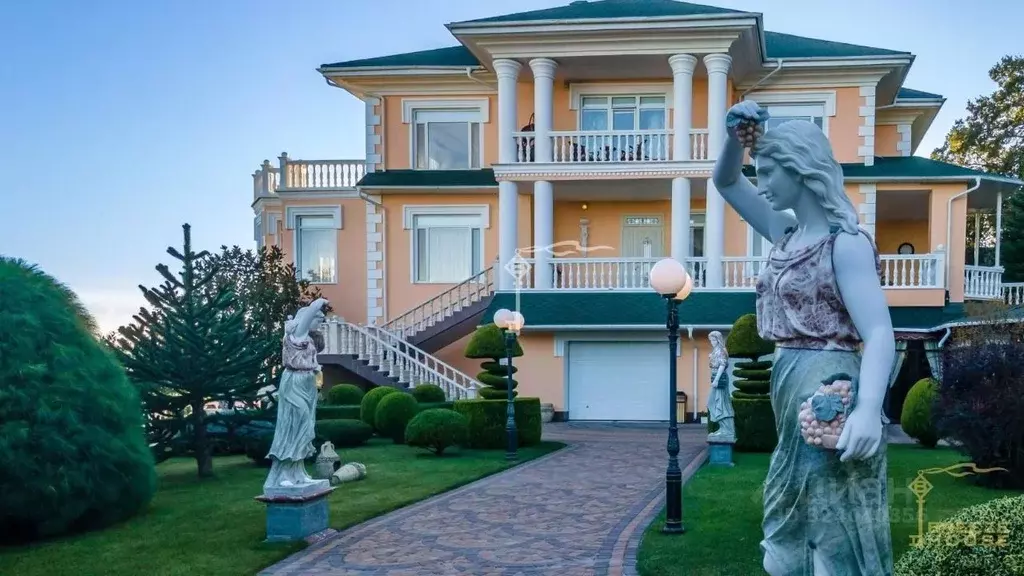 Дом в Крым, Ялта муниципальный округ, Восход пгт ул. Авроры (675 м) - Фото 1