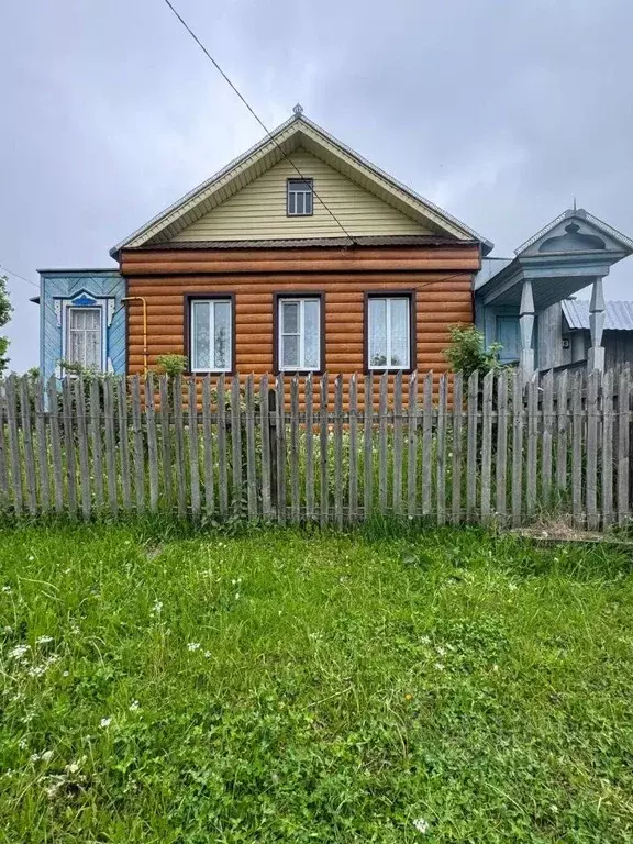 Дом в Чувашия, Мариинско-Посадский муниципальный округ, д. Аксарино ... - Фото 0