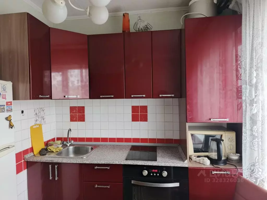 2-к кв. Красноярский край, Красноярск ул. Республики, 43 (50.0 м) - Фото 1