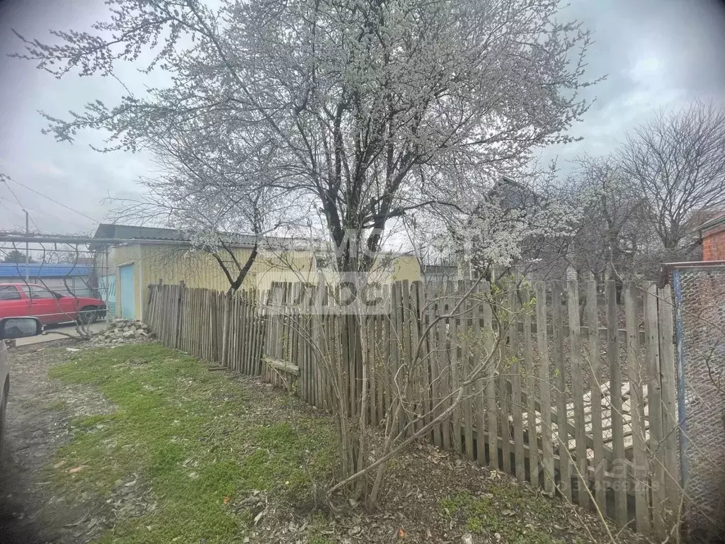 Участок в Краснодарский край, Динской район, с. Красносельское ул. ... - Фото 1