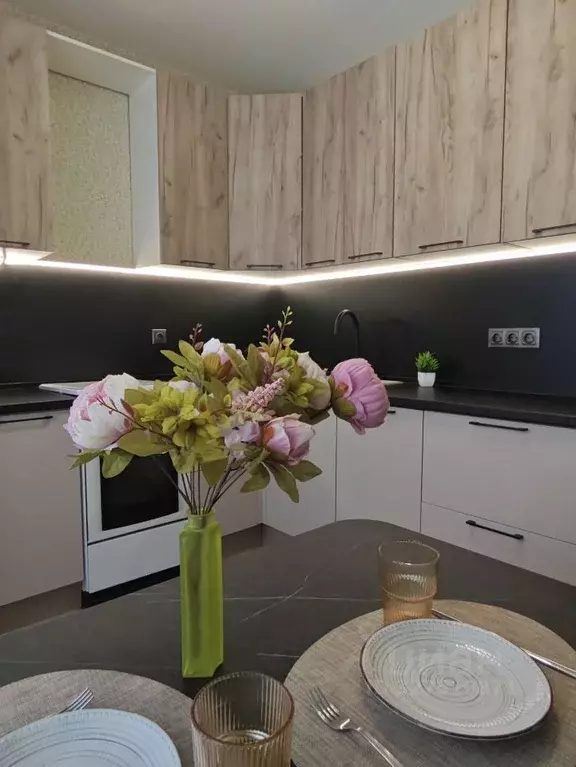 1-к кв. Омская область, Омск проезд 6-й Амурский, 10 (37.0 м) - Фото 1