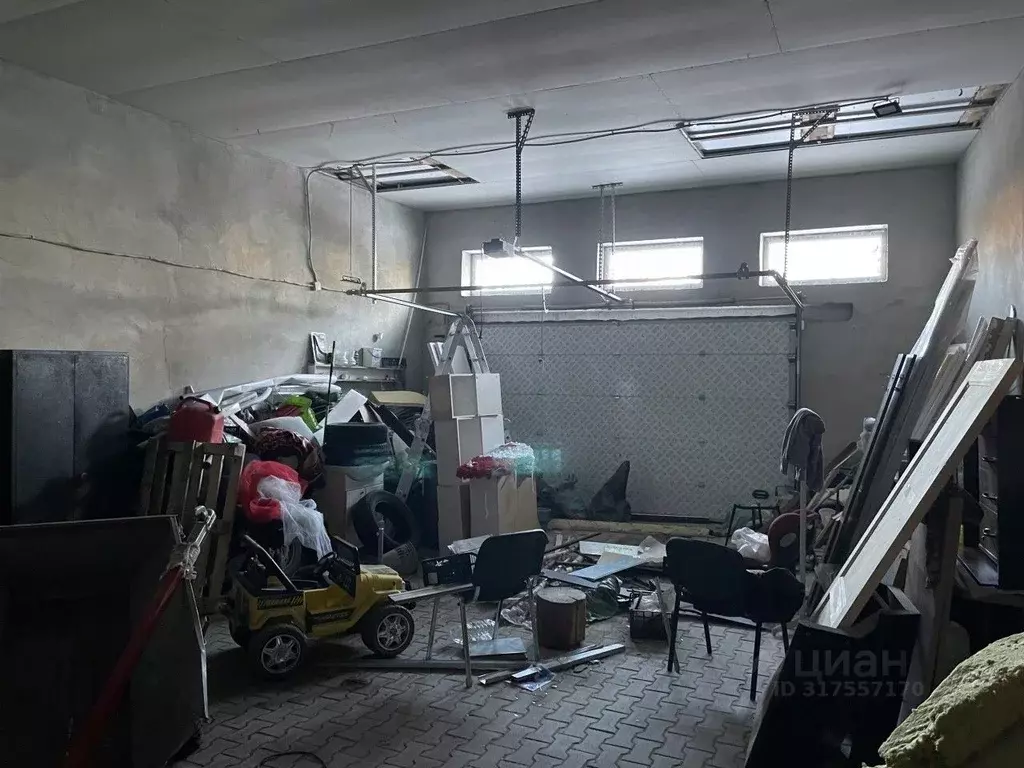 Помещение свободного назначения в Свердловская область, Сысертский ... - Фото 0