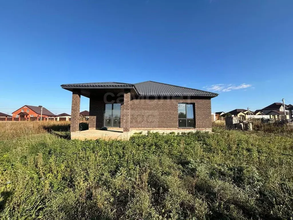 Дом в Оренбургская область, Оренбургский район, с. Подгородняя ... - Фото 1