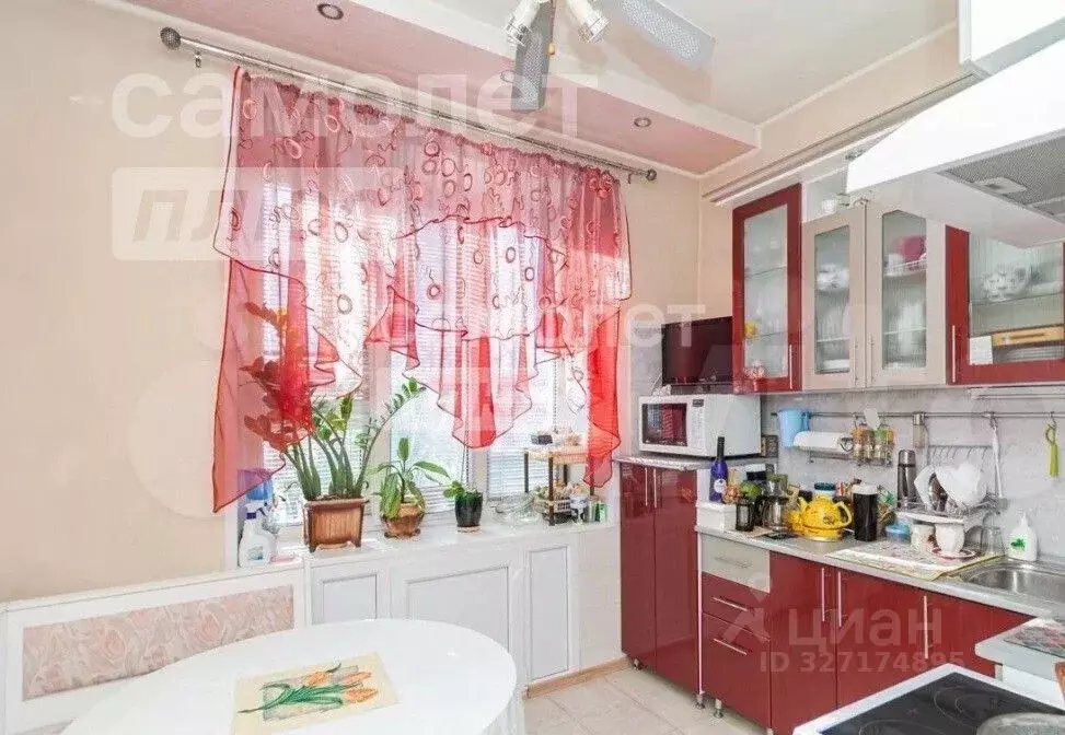 2-к кв. Томская область, Северск ул. 40 лет Октября, 3 (55.1 м) - Фото 1