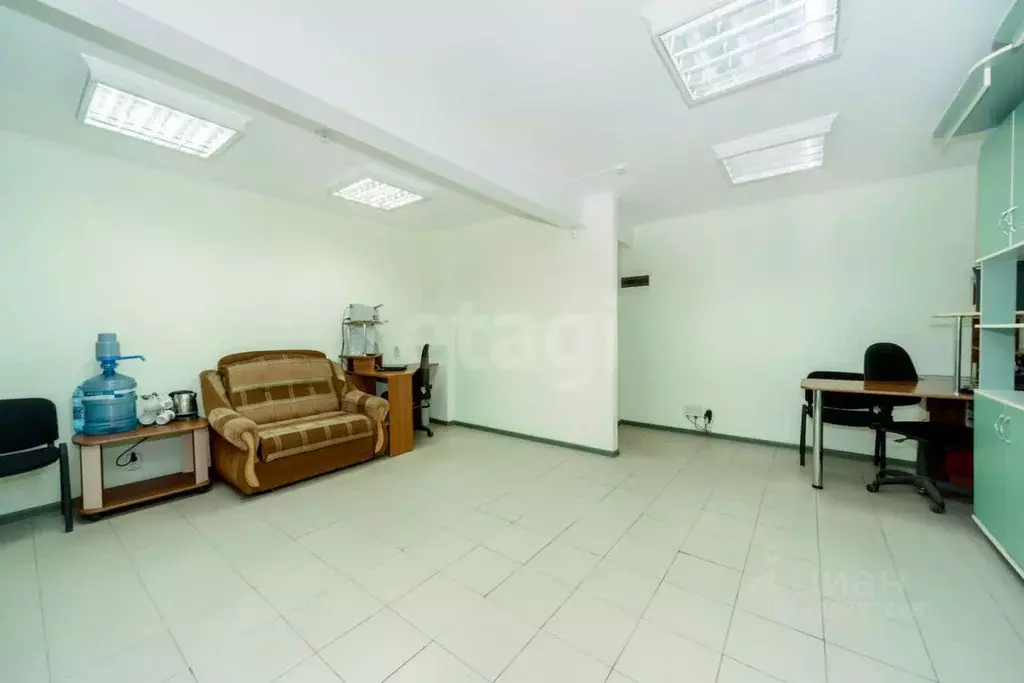 Офис в Алтайский край, Бийск ул. Воинов-интернационалистов, 100 (31 м) - Фото 1