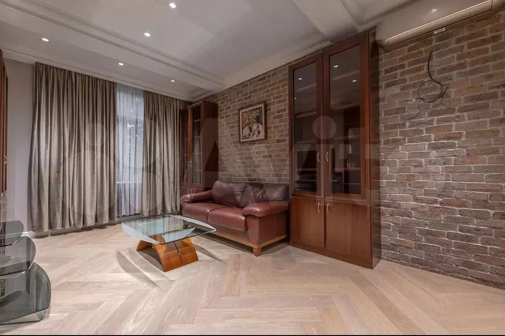 2-к. квартира, 56 м, 2/5 эт. - Фото 1