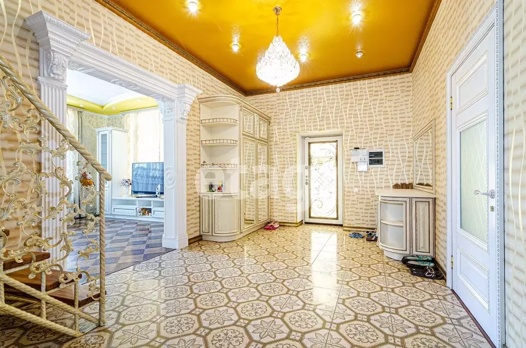 Дом в Краснодарский край, Анапа Тракторный пер., 10 (264 м) - Фото 1