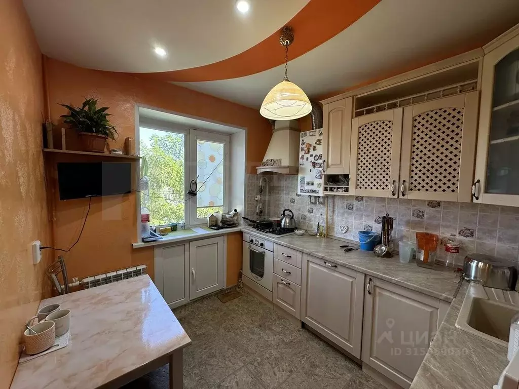 4-к кв. Новгородская область, Боровичи Пушкинская ул., 17 (74.1 м) - Фото 1