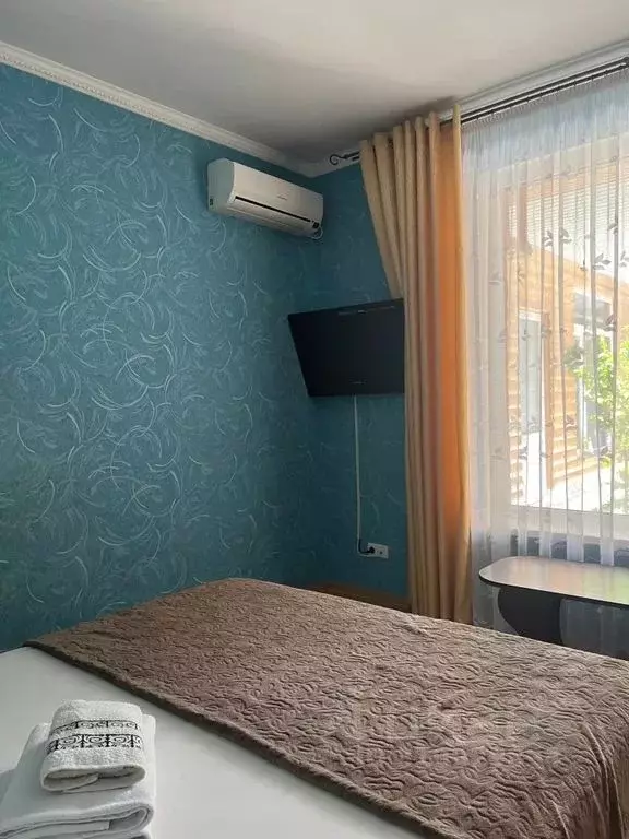 Комната Крым, Феодосия ул. Листовничей, 2 - Фото 1