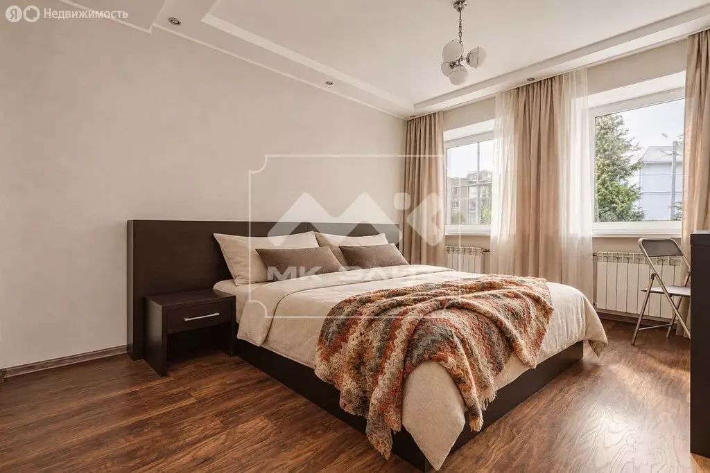 4-комнатная квартира: Пушкин, Железнодорожная улица, 8к2 (182 м) - Фото 1