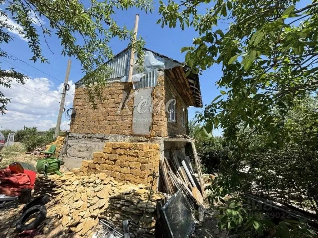 Дом в Крым, Феодосия городской округ, с. Солнечное ул. Клубничная, 26 ... - Фото 1