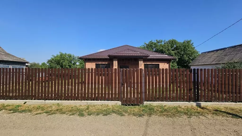 Дом в Краснодарский край, Абинский район, Холмское с/пос, Холмская ... - Фото 0