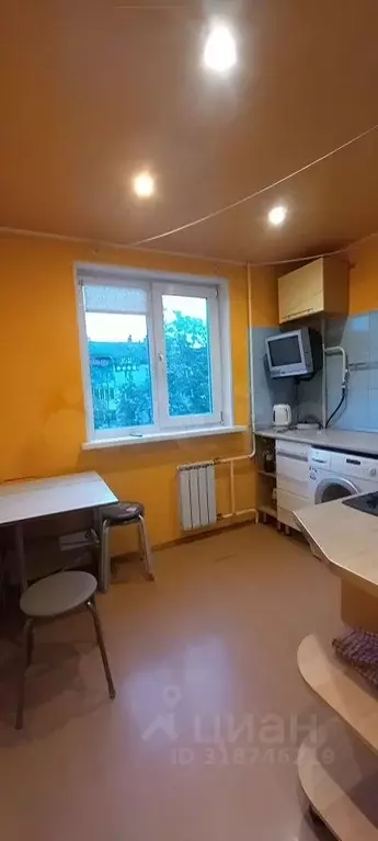 2-к кв. Свердловская область, Ревда ул. Цветников, 2 (37.0 м) - Фото 0