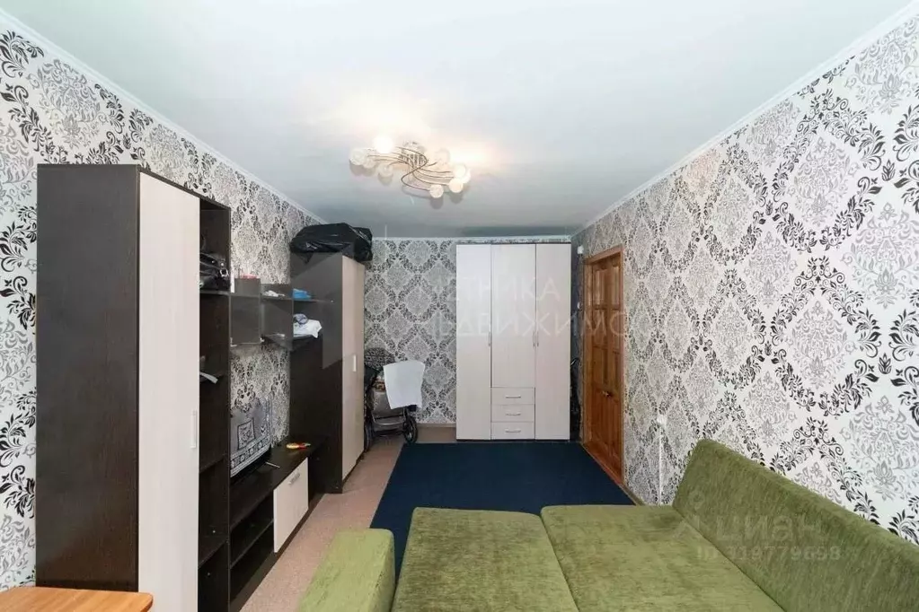 2-к кв. Тюменская область, Тюмень ул. Карла Маркса, 108 (51.6 м) - Фото 0
