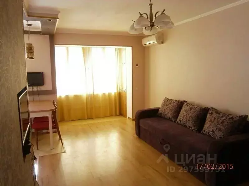 1-к кв. Крым, Евпатория ул. Интернациональная, 111 (50.0 м) - Фото 1