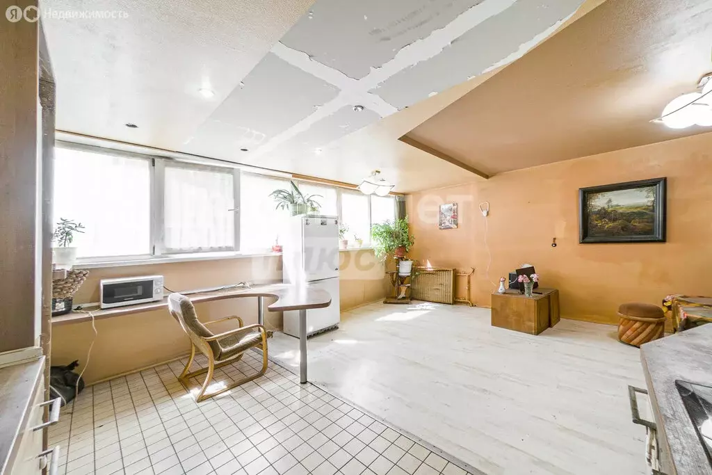 4-комнатная квартира: Екатеринбург, улица Новгородцевой, 19к2 (105 м) - Фото 1