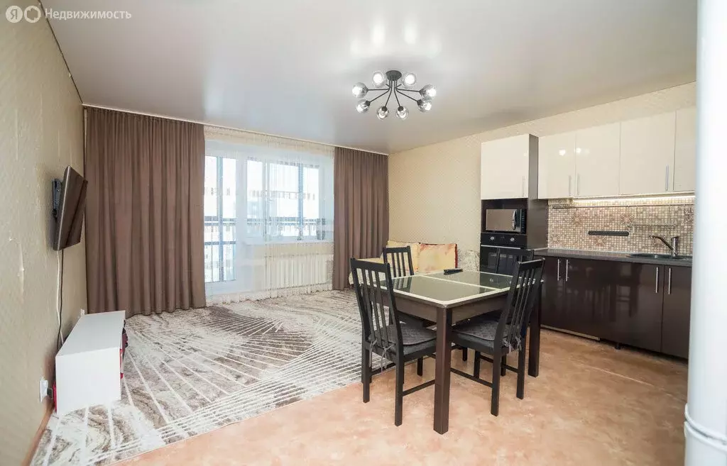 3-комнатная квартира: Челябинск, улица Завалишина, 39 (76.8 м) - Фото 1