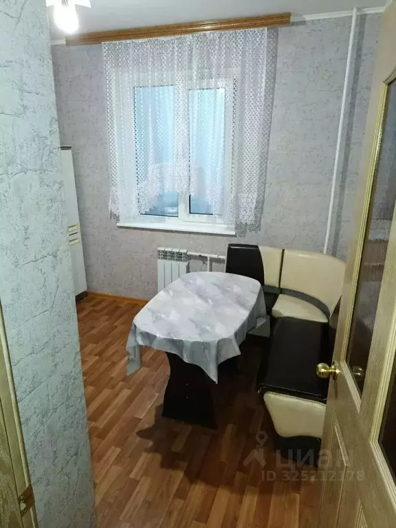 1-к кв. Курская область, Курск просп. Вячеслава Клыкова, 64 (40.0 м) - Фото 2