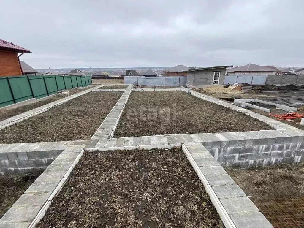 Участок в Белгородская область, Старый Оскол ул. Успенская, 27 (9.0 ... - Фото 0