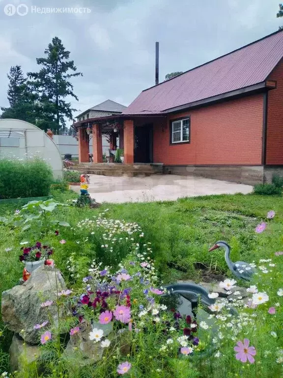 Дом в Атамановка, 2-я Цветочная улица (210 м) - Фото 1