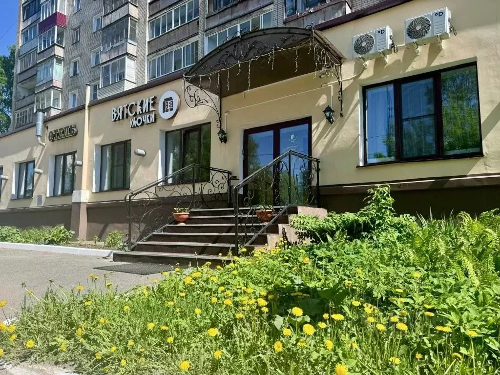 Комната Кировская область, Киров ул. Добролюбова, 10 (10.0 м) - Фото 1