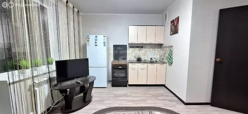 Квартира-студия: Чебаркуль, улица Карпенко, 4В (28.3 м) - Фото 0