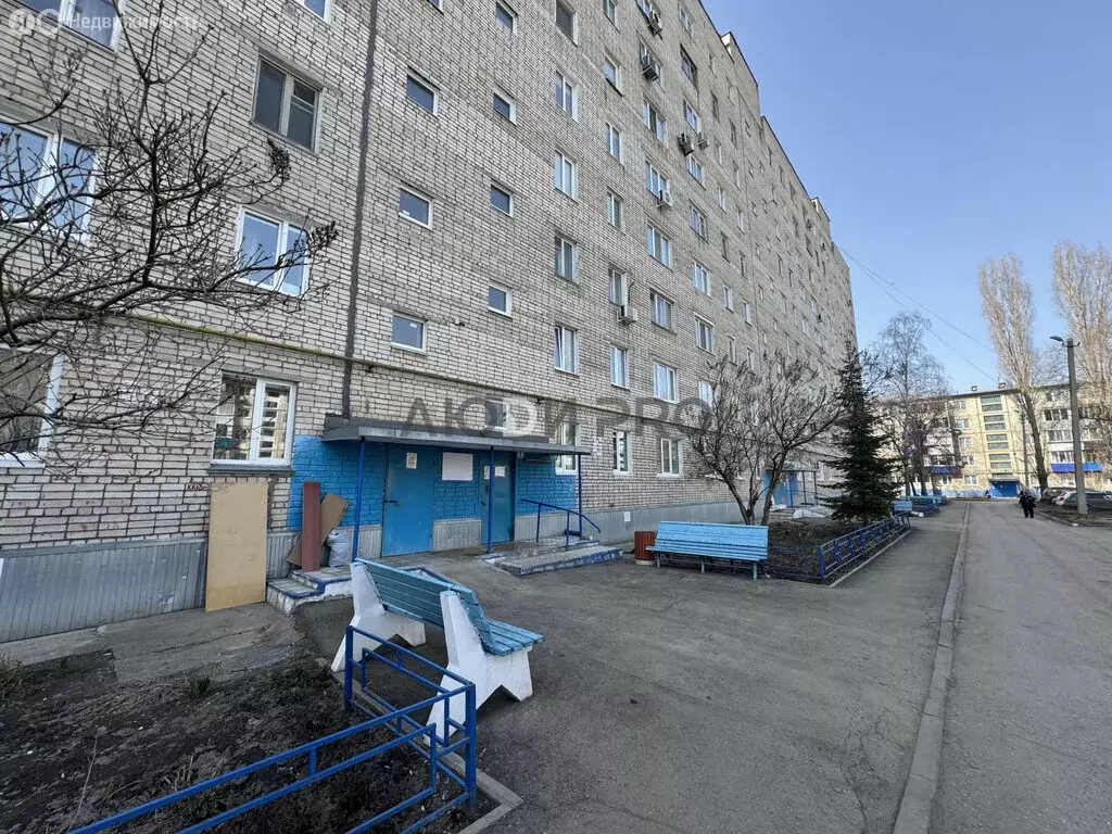 3-комнатная квартира: Балаково, Минская улица, 4 (56 м) - Фото 1