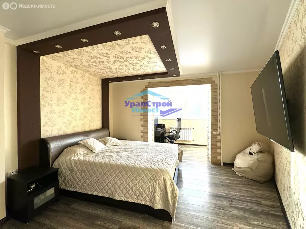 3-комнатная квартира: Октябрьский, 34-й микрорайон, 14 (76 м) - Фото 1