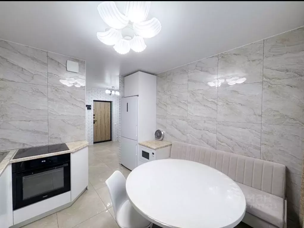 2-к кв. Тульская область, Тула ш. Калужское, 20к2 (52.0 м) - Фото 2