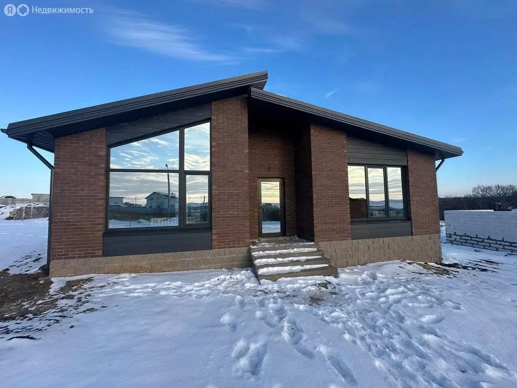 Дом в село Стрелецкое, Офицерская улица (105 м) - Фото 2