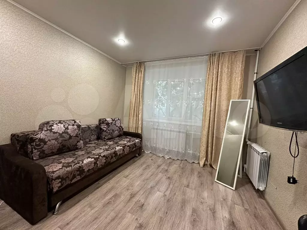 Комната 15 м в 3-к., 3/9 эт. - Фото 0