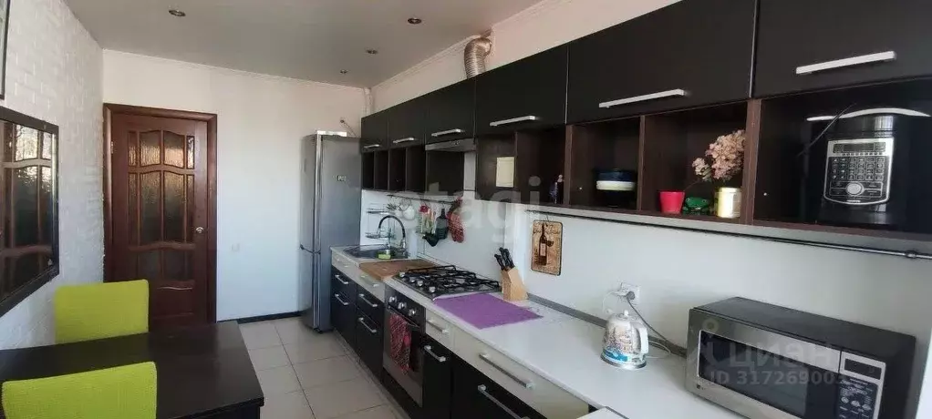 3-к кв. Башкортостан, Стерлитамак Коммунистическая ул., 68 (69.5 м) - Фото 0