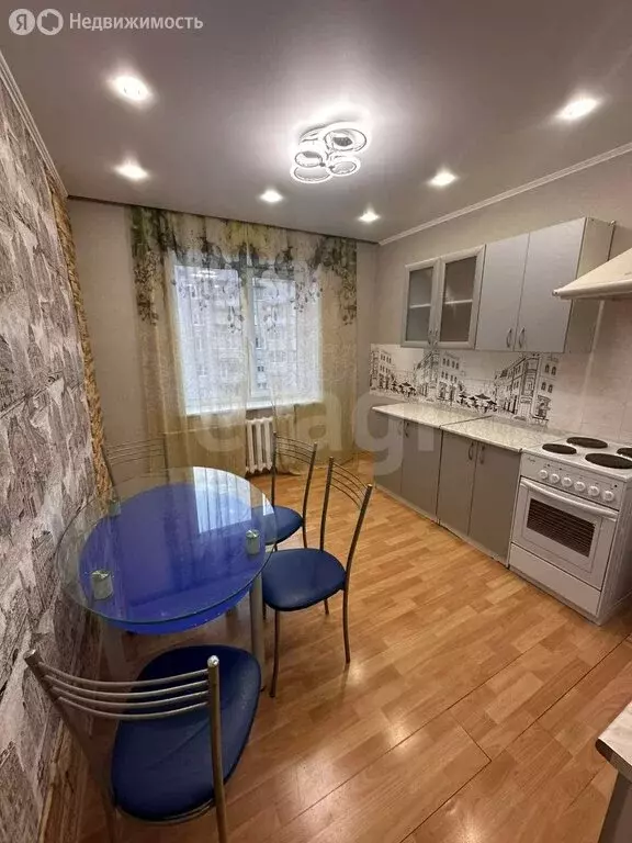 3-комнатная квартира: Катав-Ивановск, улица Степана Разина, 47 (65 м) - Фото 1