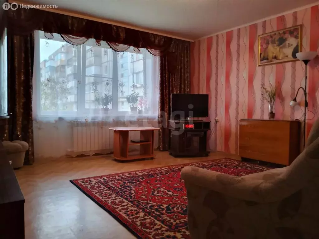 3-комнатная квартира: Остров, улица Меркурьева, 14 (69.7 м) - Фото 1