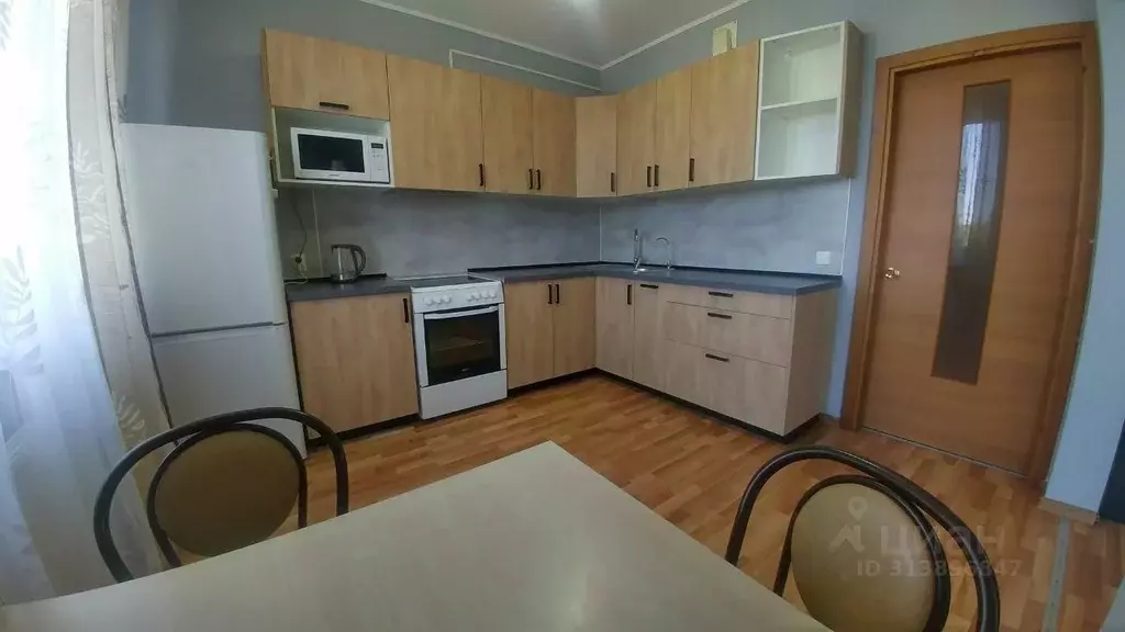 3-к кв. Свердловская область, Екатеринбург ул. Луганская, 6 (99.0 м) - Фото 0