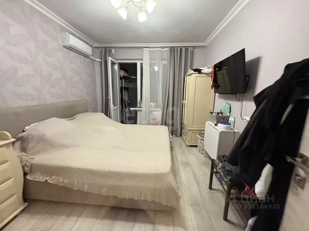 3-к кв. Крым, Симферополь ул. 60 лет Октября (63.6 м) - Фото 1