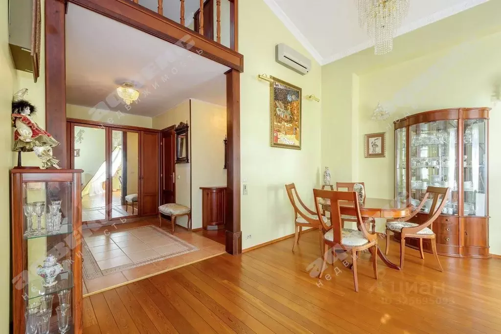 2-к кв. Санкт-Петербург 13-я Васильевского острова линия, 42 (93.2 м) - Фото 1