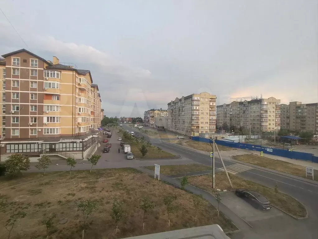 1-к. квартира, 42 м, 4/7 эт. - Фото 0