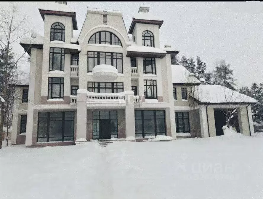 Дом в Москва д. Столбово, 68/1 (1000 м) - Фото 2