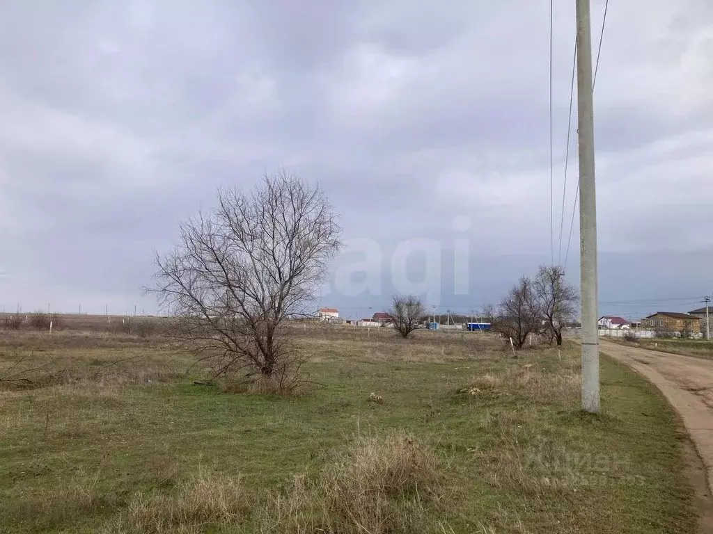 Участок в Крым, Сакский район, Штормовское с/пос, с. Хуторок  (9.39 ... - Фото 2